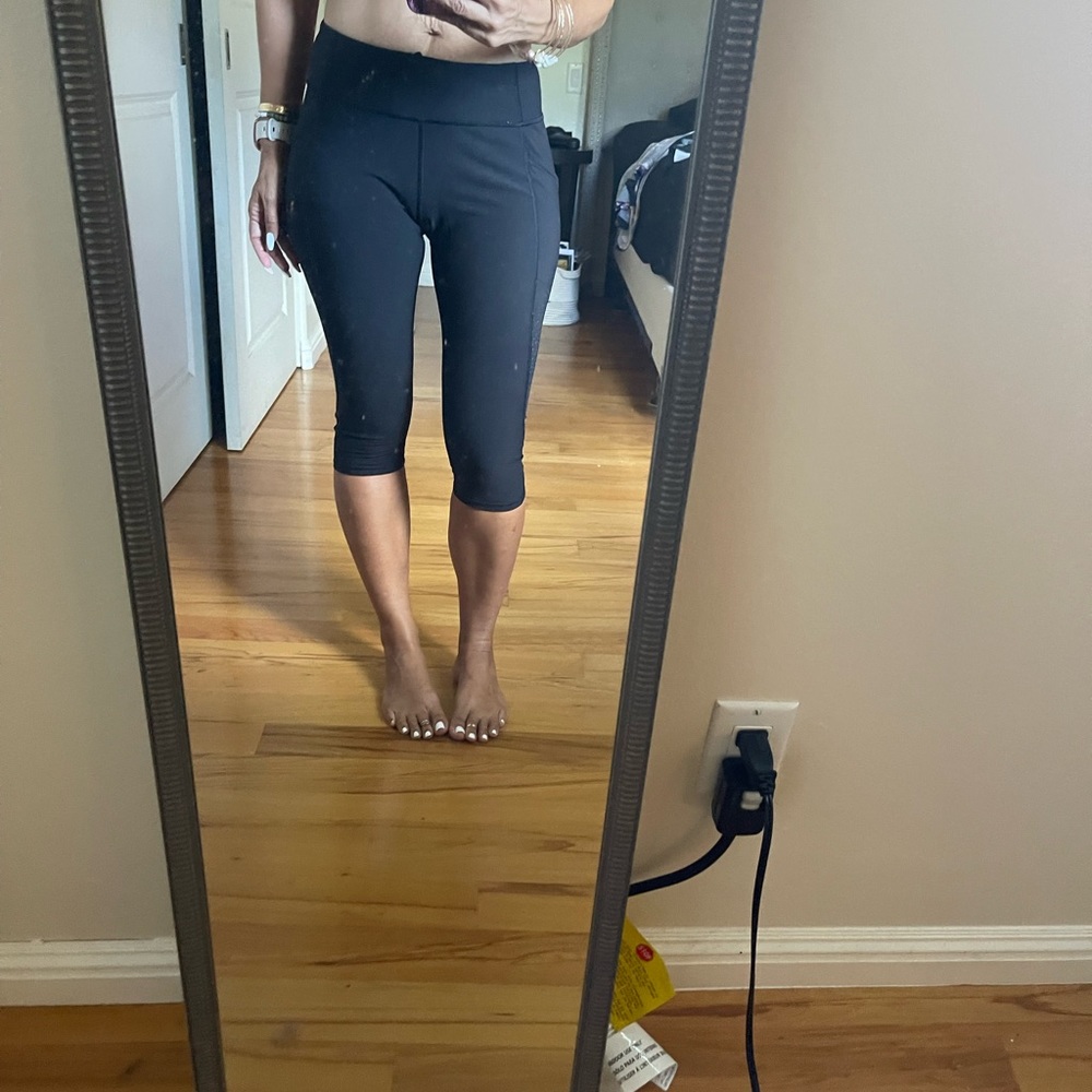 Lululemon 17 inch capri leggings